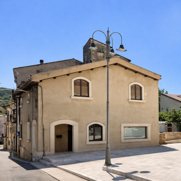 Immobile Terra-Cielo 200 mq – 6 Uffici, Ingresso Indipendente – Centro Castelvecchio Subequo