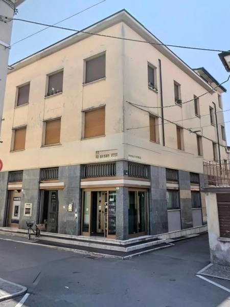 Ufficio al primo piano di 140mq